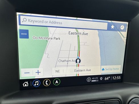 Used 2024 GMC Terrain SLT w/ Infotainment Package II image 20