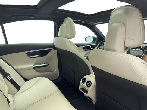 Used 2023 Mercedes-Benz C 300 4MATIC Sedan image 51