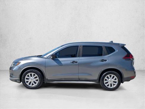 Used 2018 Nissan Rogue FWD image 9