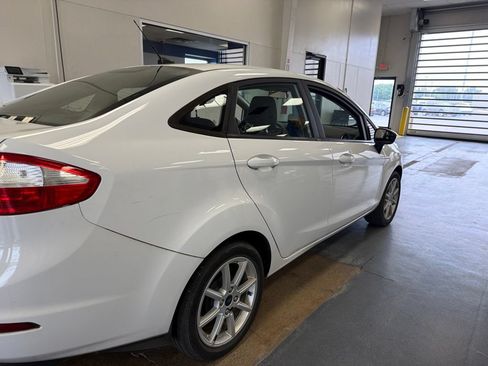 Used 2019 Ford Fiesta SE w/ Equipment Group 201A FWD image 7