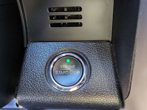 Used 2016 Ford F150 Lariat w/ Equipment Group 501A Mid image 21