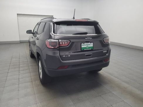 Used 2019 Jeep Compass Latitude w/ Cold Weather Group AWD/4WD image 5