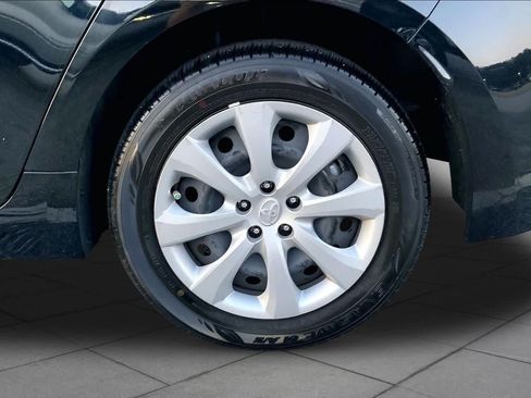 Used 2024 Toyota Corolla LE FWD image 9