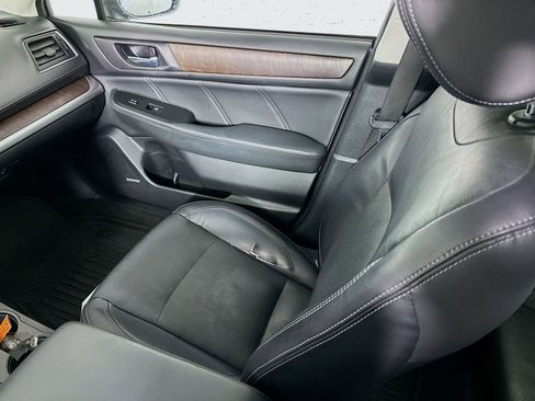 Used 2018 Subaru Outback 2.5i Limited AWD/4WD image 28