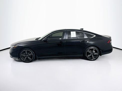 Used 2025 Honda Accord Sport image 4