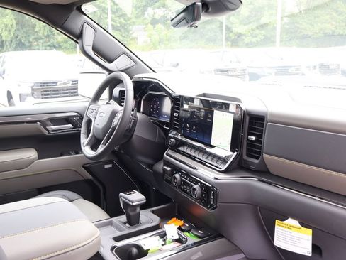New 2026 Chevrolet Silverado 1500 ZR2 w/ LPO, Dark Essentials Package AWD/4WD image 46