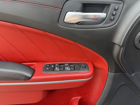 Used 2022 Dodge Charger Scat Pack w/ Plus Group image 9