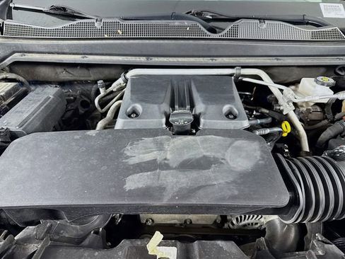 Used 2024 GMC Canyon AT4X image 34