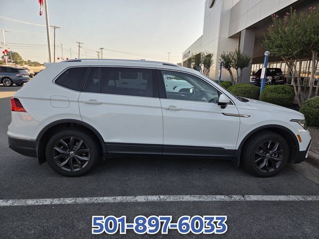 Used 2024 Volkswagen Tiguan SE FWD image 4