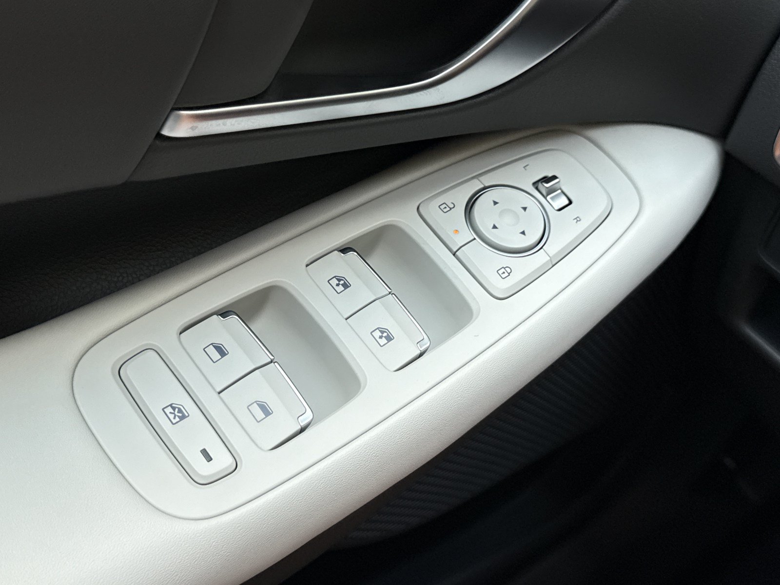 New 2026 Hyundai Sonata SEL FWD image 16