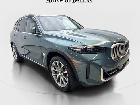Used 2024 BMW X5 xDrive40i w/ Parking Assistance Package AWD/4WD image 4