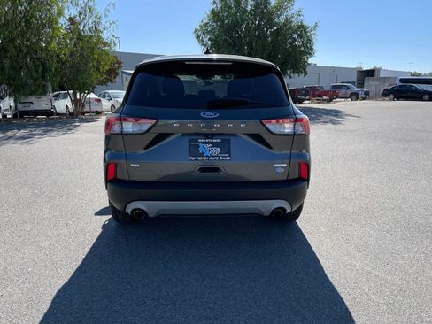 Used 2020 Ford Escape SE FWD image 6