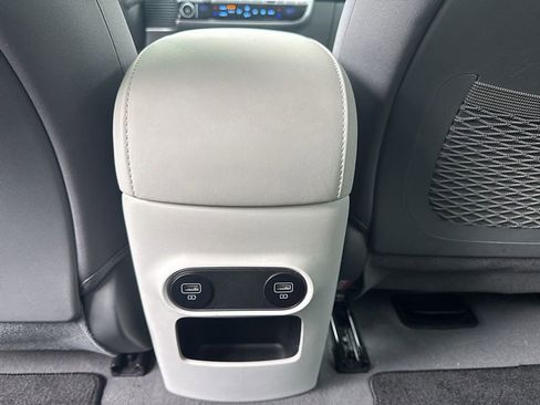 Used 2024 Hyundai Ioniq 5 SEL RWD image 27