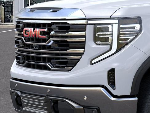 New 2026 GMC Sierra 1500 SLT AWD/4WD image 13