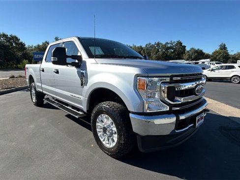 Used 2022 Ford F250 XLT image 2