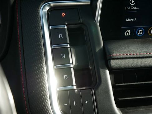 Used 2021 Chevrolet Suburban RST image 26