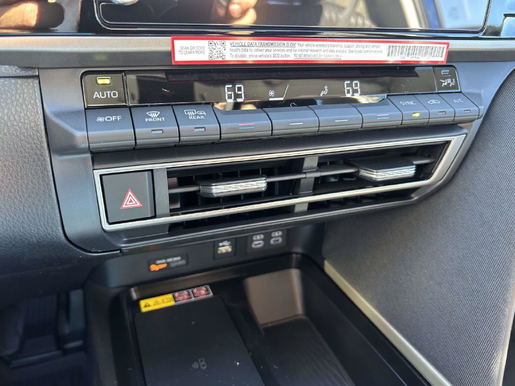 New 2026 Toyota Camry LE w/ Convenience Package FWD image 23