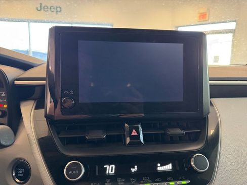 Used 2024 Toyota Corolla SE image 20