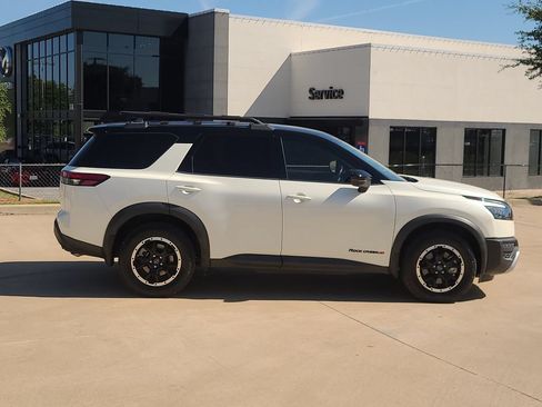 Certified 2024 Nissan Pathfinder Rock Creek AWD/4WD image 4