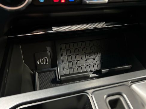 New 2025 Ford F150 Lariat w/ Equipment Group 502A High image 25