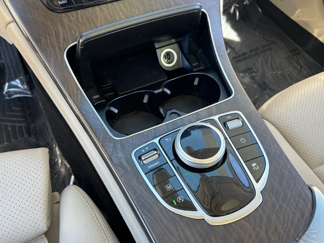 Used 2019 Mercedes-Benz GLC 300 4MATIC image 24