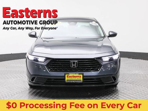Used 2024 Honda Accord EX-L image 2