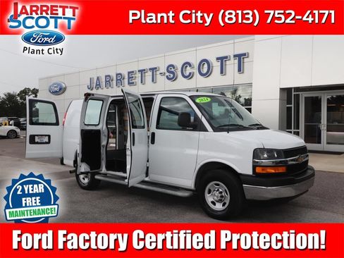 Used 2024 Chevrolet Express 2500 w/ Driver Convenience Package RWD image 1