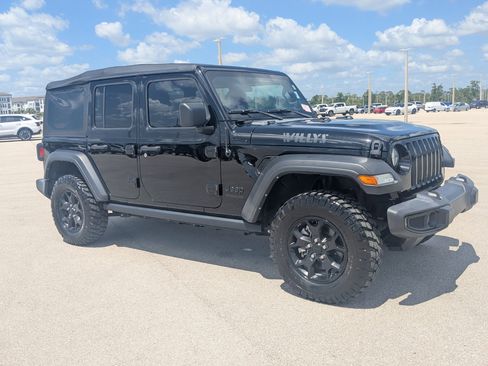 Used 2022 Jeep Wrangler Unlimited Sport image 1