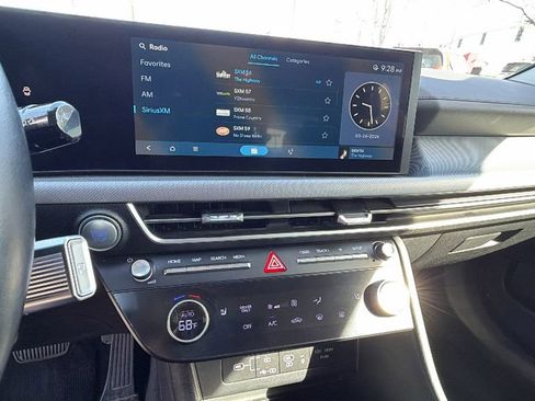 Used 2025 Hyundai Sonata SEL FWD image 25