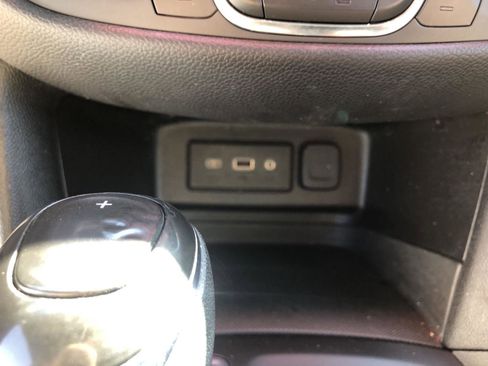 Used 2019 Chevrolet Equinox LT image 33