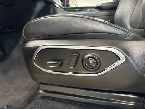 Used 2022 Jeep Wagoneer Series III image 14