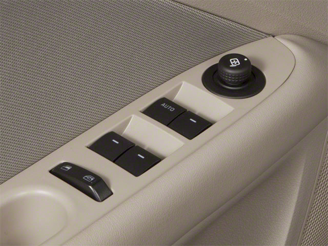 Used 2010 Ford Fusion SE FWD image 18