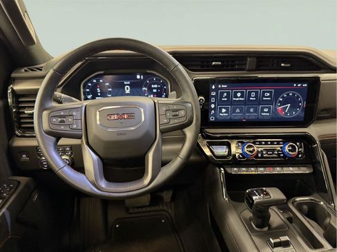 Used 2023 GMC Sierra 1500 AT4 w/ AT4 Premium Package AWD/4WD image 33