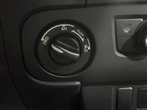 Used 2025 Nissan Frontier PRO-4X w/ Interior Protection Package AWD/4WD image 17