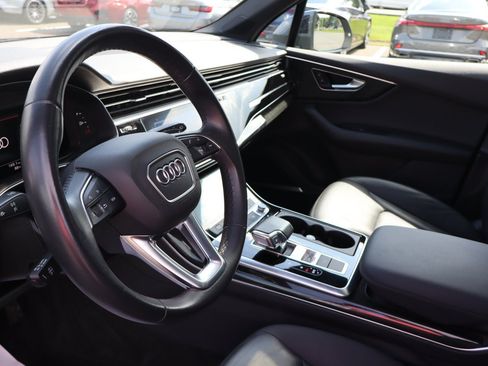 Used 2021 Audi Q7 2.0T Premium Plus w/ Premium Plus Package AWD/4WD image 10