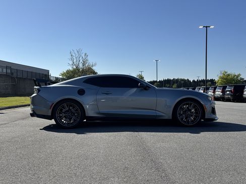 Used 2024 Chevrolet Camaro ZL1 image 11