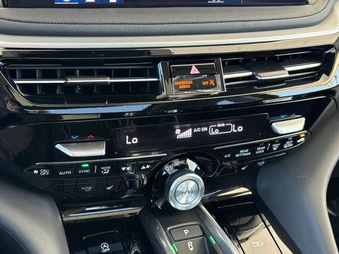 Certified 2026 Acura MDX FWD w/ Technology Package image 28