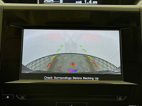 Used 2020 Subaru Forester Premium image 14