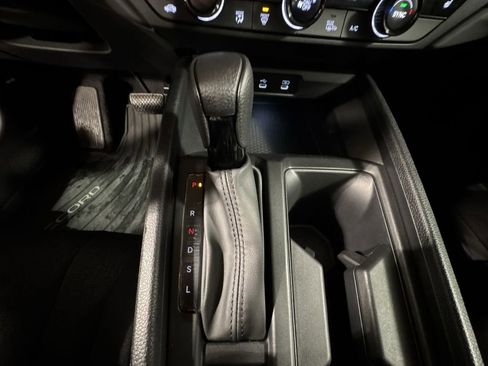 Certified 2024 Honda Accord EX image 27