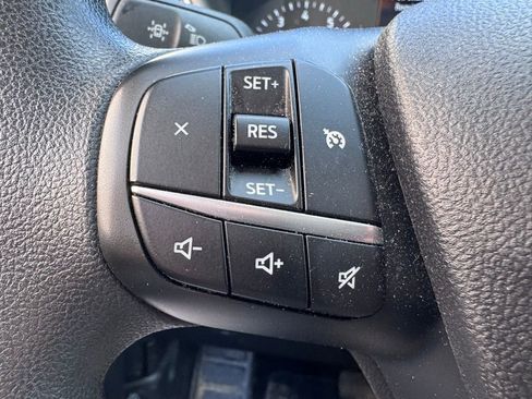 Used 2022 Ford Escape S image 18