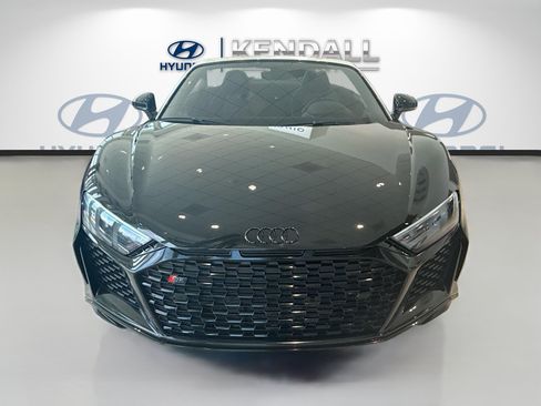 Used 2021 Audi R8 V10 RWD image 2