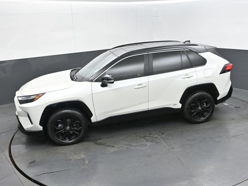 Used 2022 Toyota RAV4 XSE image 31