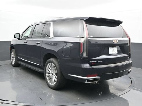 Used 2023 Cadillac Escalade ESV Premium Luxury AWD/4WD image 11