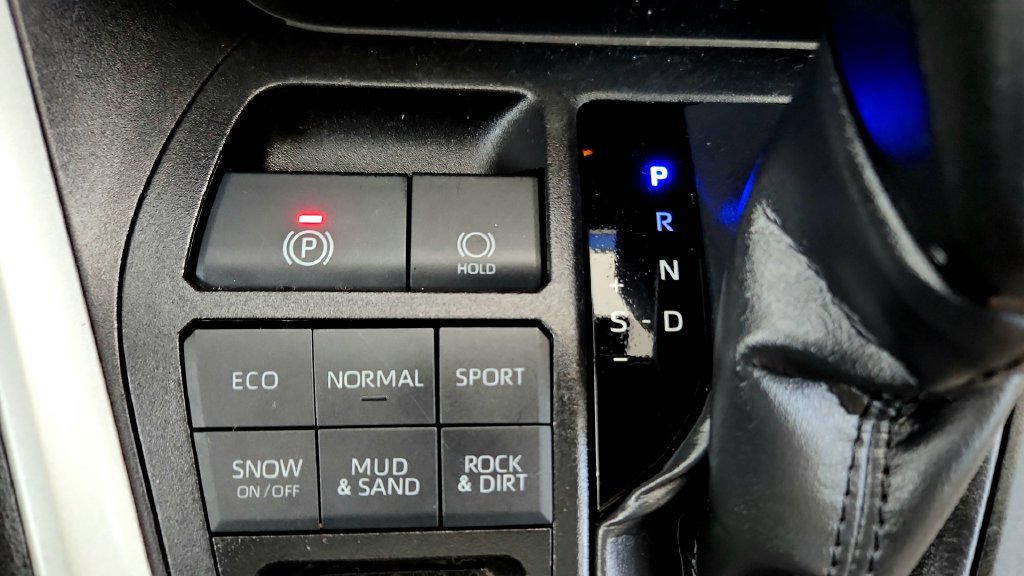 Certified 2024 Toyota RAV4 XLE w/ Convenience Package AWD/4WD image 34