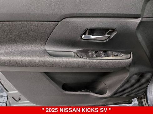 Certified 2025 Nissan Kicks SV w/ SV Premium Package AWD/4WD image 15