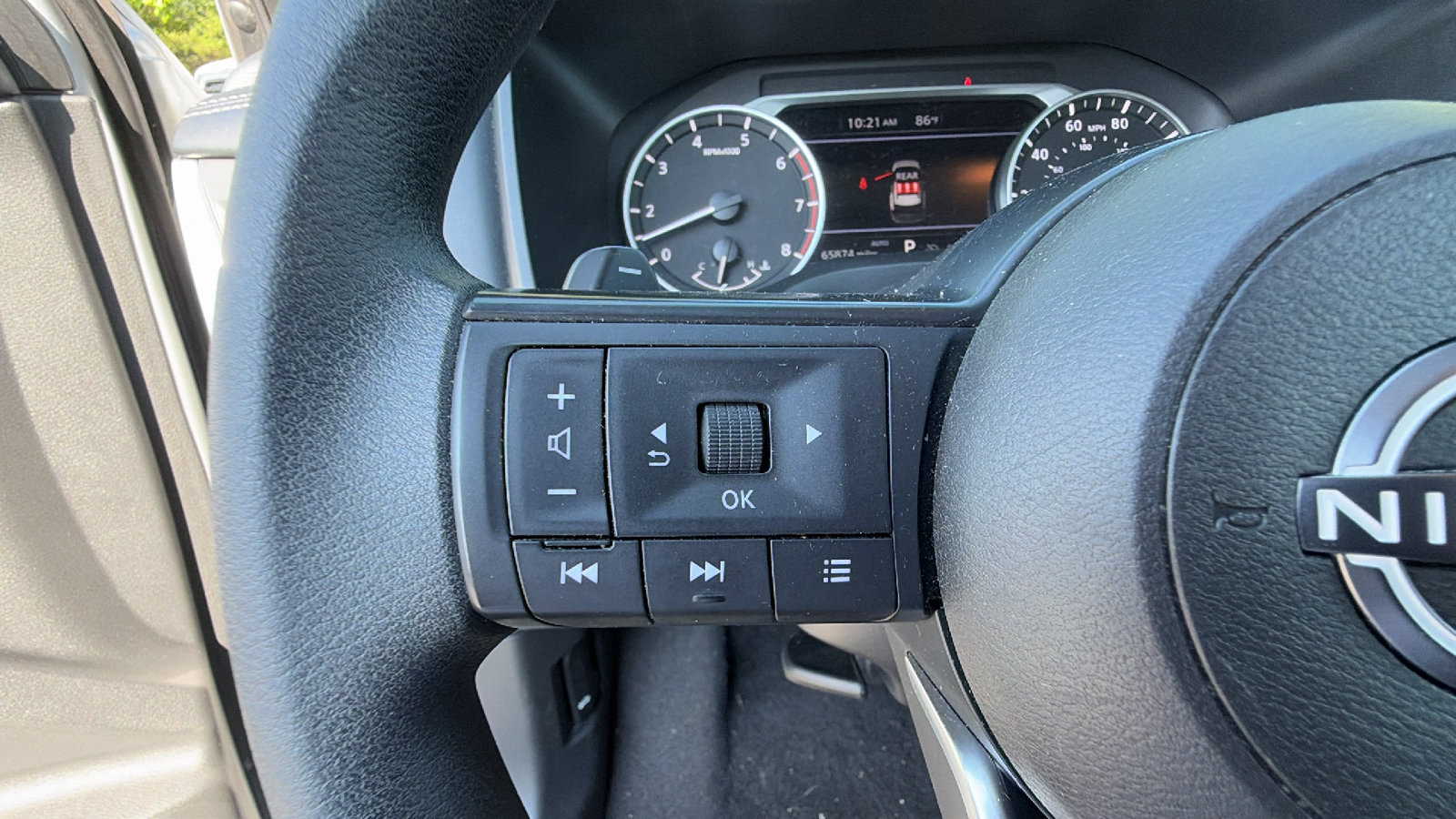 Used 2024 Nissan Rogue SV AWD/4WD image 26