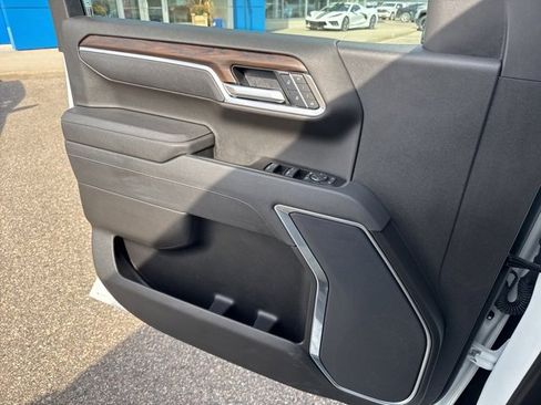 Used 2025 GMC Sierra 1500 SLT image 23