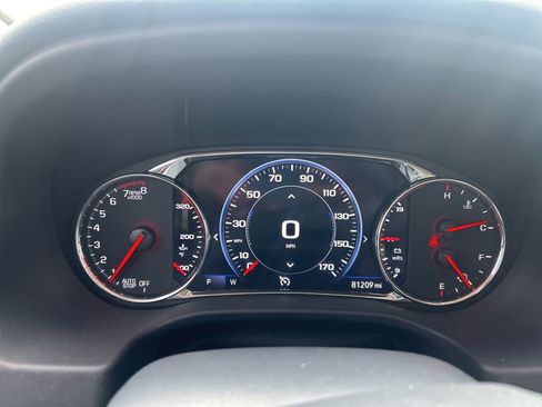Used 2021 GMC Acadia Denali w/ Denali Technology Package FWD image 15