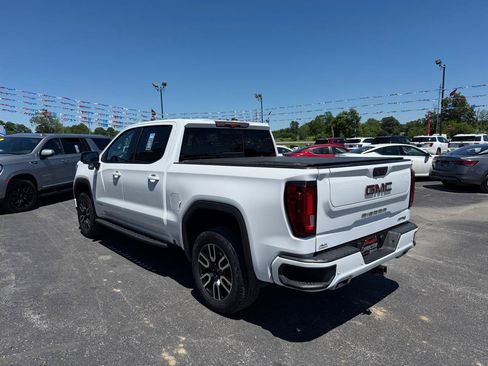 Used 2023 GMC Sierra 1500 AT4 w/ AT4 Premium Package AWD/4WD image 9