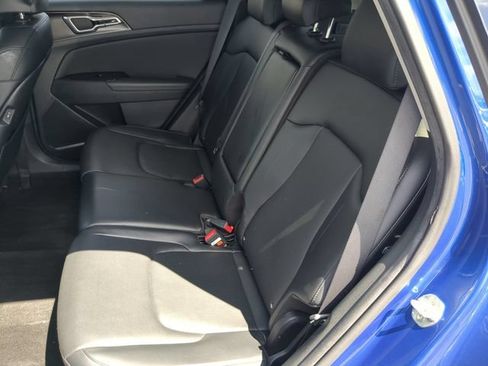 Used 2023 Kia Sportage EX FWD image 18